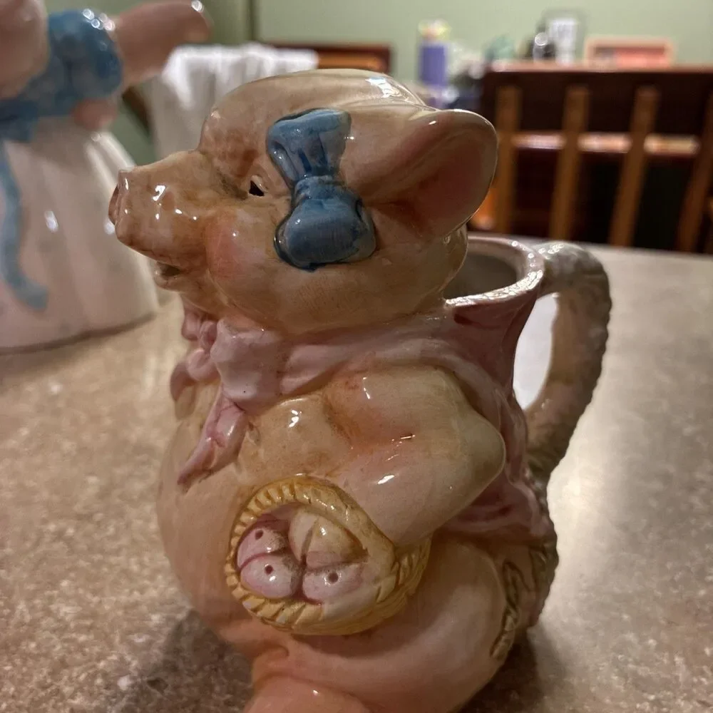 Pigsville Pig Creamer 1993 Ceramic 5x4 Inch FM 1384 Vintage